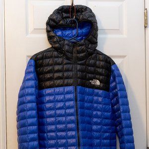 THE NORTH FACE Men's ThermoBall Eco Hooded Jacket